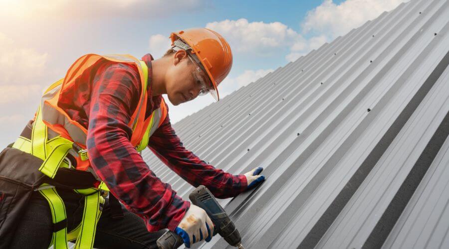 Professional Emergency Roof Repairs services in Letart, WV